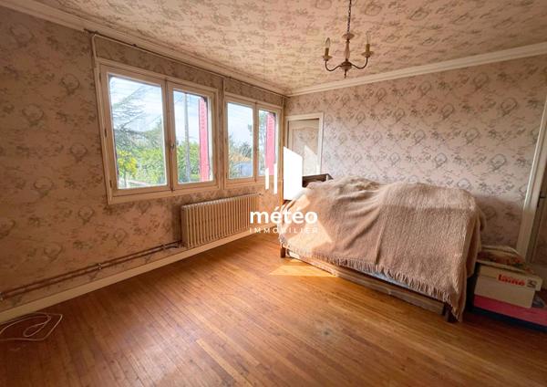 Maison familiale à rénover de 180m² au Coeur de Luçon – 5 chambres