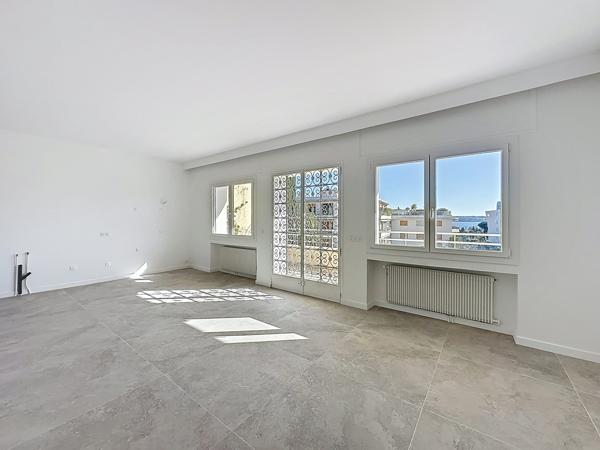 Appartement 4 pièces avec plus de 100m2 d'exterieur et apercu mer à Cannes