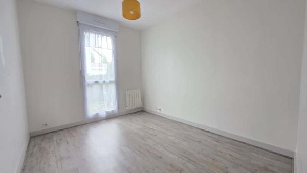 SAINT-AVERTIN - F3 EN RÉSIDENCE AVEC JARDIN, CAVE ET BOX