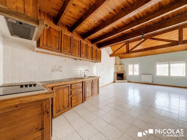 LE BOUSCAT – MAISON DE VILLE DE 75 M² SUR TROIS NIVEAUX