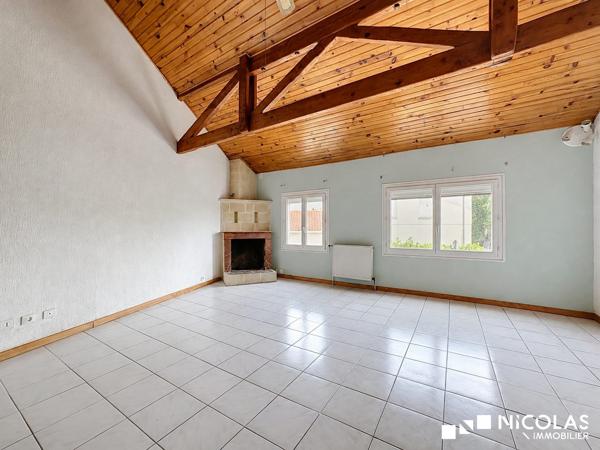 LE BOUSCAT – MAISON DE VILLE DE 75 M² SUR TROIS NIVEAUX