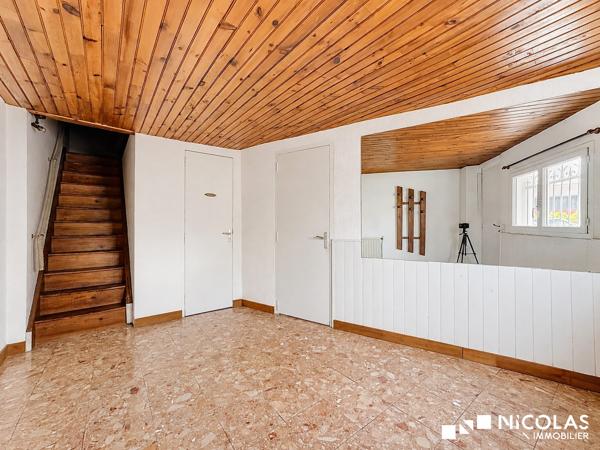 LE BOUSCAT – MAISON DE VILLE DE 75 M² SUR TROIS NIVEAUX