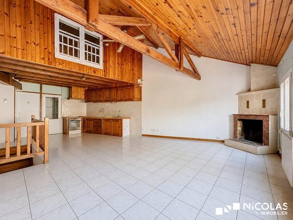 LE BOUSCAT – MAISON DE VILLE DE 75 M² SUR TROIS NIVEAUX