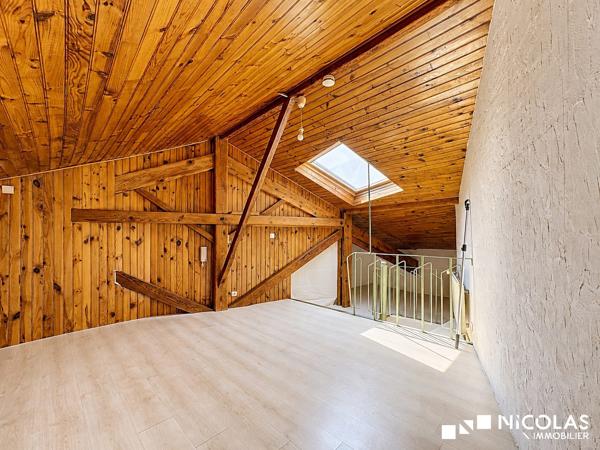 LE BOUSCAT – MAISON DE VILLE DE 75 M² SUR TROIS NIVEAUX