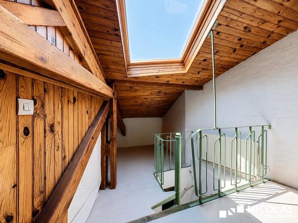LE BOUSCAT – MAISON DE VILLE DE 75 M² SUR TROIS NIVEAUX
