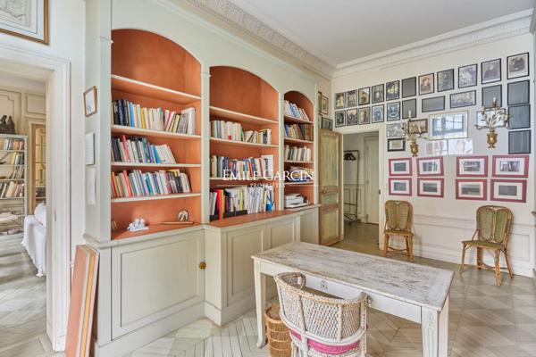 A vendre  - Appartement  de réception et familial -  248 m² Paris 7e - Gros Cailloux