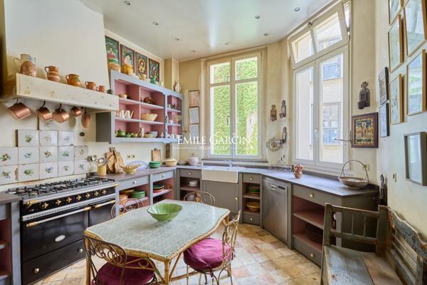 A vendre  - Appartement  de réception et familial -  248 m² Paris 7e - Gros Cailloux