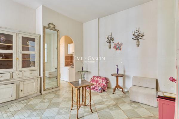 A vendre  - Appartement  de réception et familial -  248 m² Paris 7e - Gros Cailloux