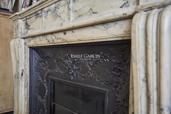 A vendre  - Appartement  de réception et familial -  248 m² Paris 7e - Gros Cailloux