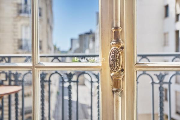 A vendre  - Appartement  de réception et familial -  248 m² Paris 7e - Gros Cailloux