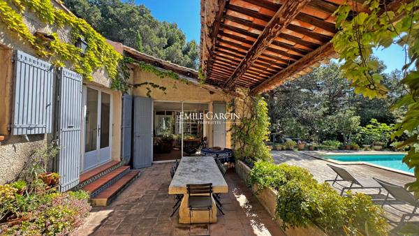A vendre - A Lourmarin - Maison avec vue dominante