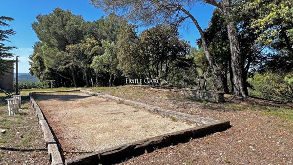 A vendre - A Lourmarin - Maison avec vue dominante