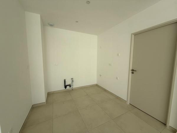 Appartement neuf à vendre 3 pièces  63,70 m2 jardin LOURMARIN (84)
