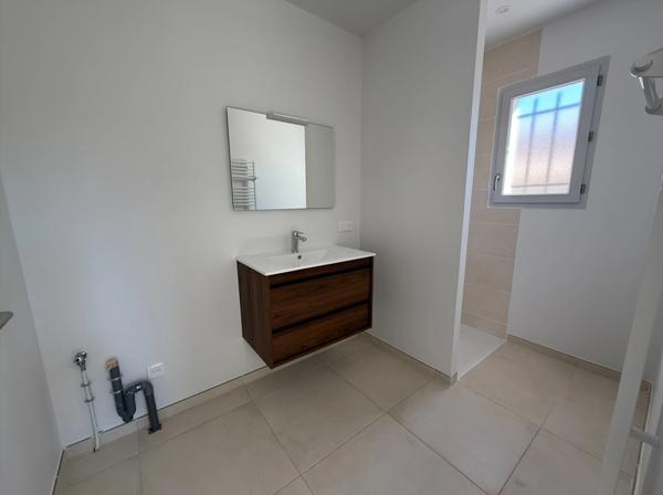 Appartement neuf à vendre 3 pièces  63,70 m2 jardin LOURMARIN (84)
