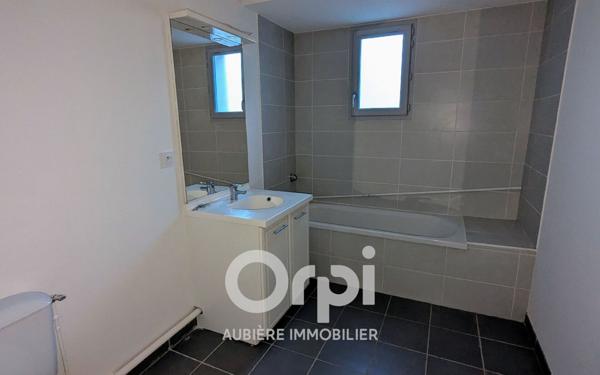 Appartement à vendre    2 pièces • 40,80 m2 Clermont-Ferrand