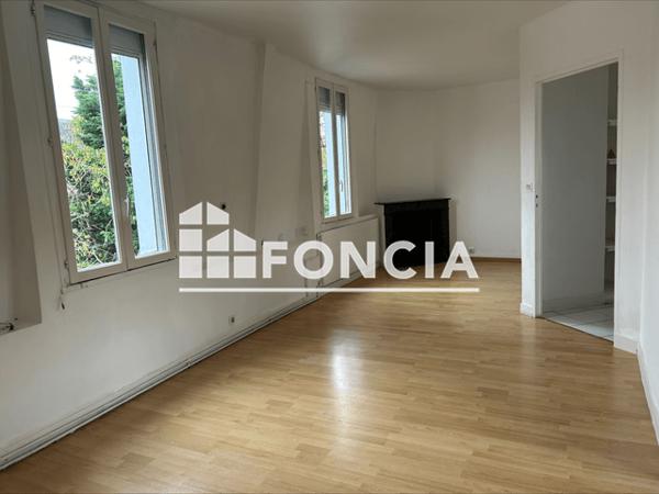 Location Appartement 2 pièces 43.13 m² - 28 RUE COQUILLE Orleans 45000