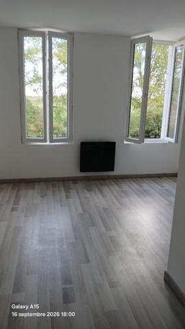 Maison à louer Saintes : 3 pièces, 68m² avec 2 chambre(s) à 800€ - AJP Immobilier Saintes