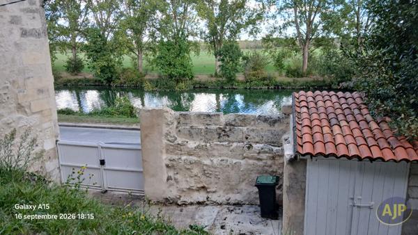 Maison à louer Saintes : 3 pièces, 68m² avec 2 chambre(s) à 800€ - AJP Immobilier Saintes