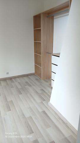 Maison à louer Saintes : 3 pièces, 68m² avec 2 chambre(s) à 800€ - AJP Immobilier Saintes