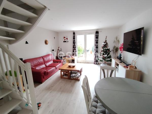 A VENDRE MAISON GUYANCOURT EUROPE 77m² SUR TERRAIN CLOS