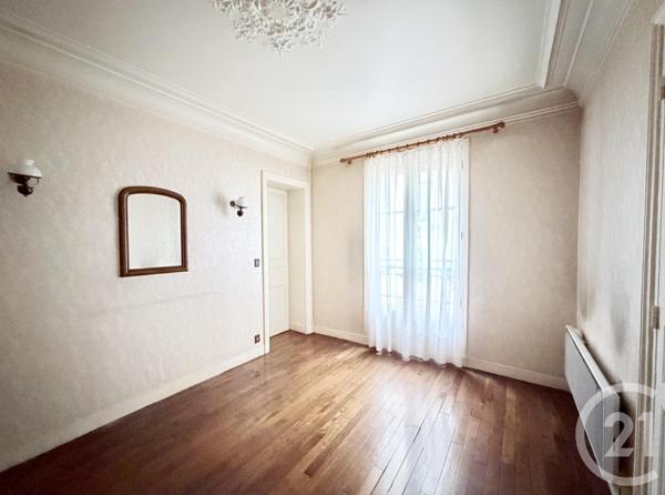 Appartement à vendre  3 pièces - 52,27 m2 PARIS - 75018