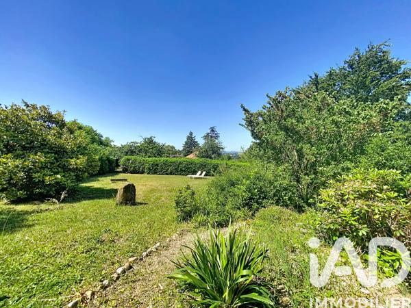 Maison à vendre 6 pièces 145 m² Saint-Genis-Laval