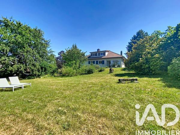 Maison à vendre 6 pièces 145 m² Saint-Genis-Laval