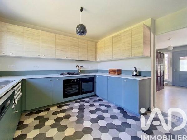 Maison à vendre 6 pièces 145 m² Saint-Genis-Laval