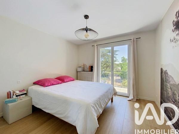 Maison à vendre 6 pièces 145 m² Saint-Genis-Laval