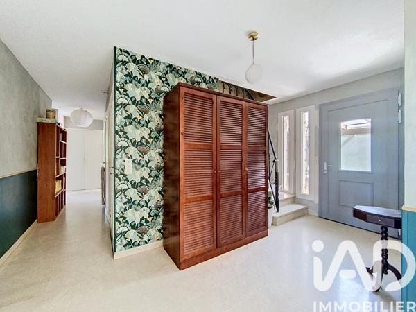 Maison à vendre 6 pièces 145 m² Saint-Genis-Laval