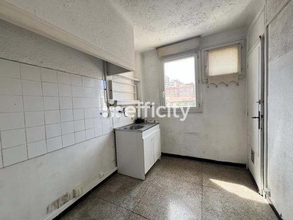 Appartement
         3 pièces
        - 50 m² 149 000 € *