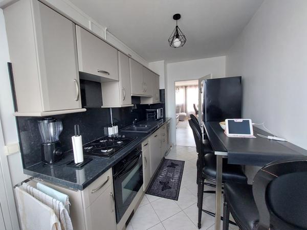 Le Plessis-Trévise (94420) Appartement F2 avec balcon, cave et place de parking