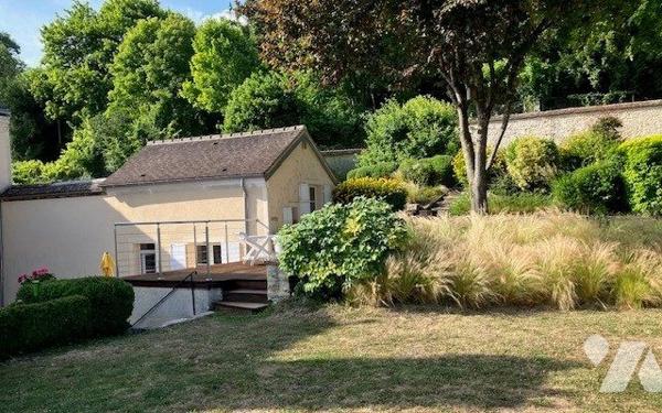 BELLE MAISON BOURGEOISE