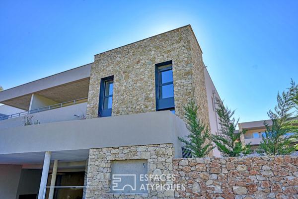 Appartement P4 avec terrasse, jardin, garages et ascenseur quartier Camplanier