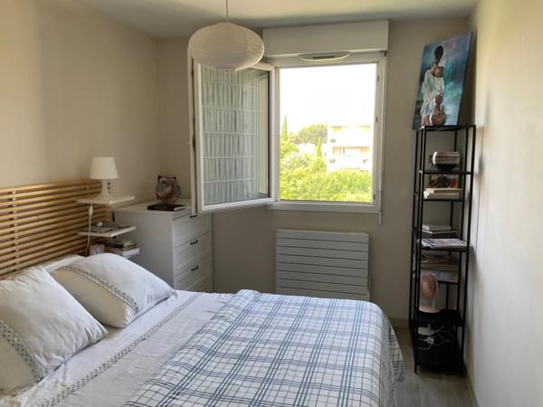 Appartement à vendre 4 pièces AIX EN PROVENCE (13) en étage élevé avec terrasse et grand garage