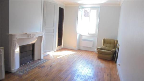 Immeuble à vendre |  Dun-le-Palestel |  600 m²