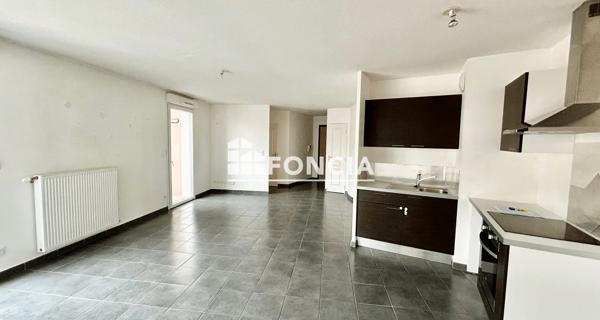 Location Appartement 3 pièces 69.86 m² - Vénissieux 69200