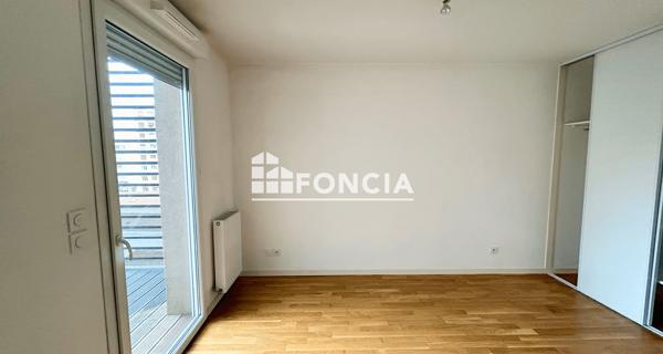 Location Appartement 3 pièces 69.86 m² - Vénissieux 69200