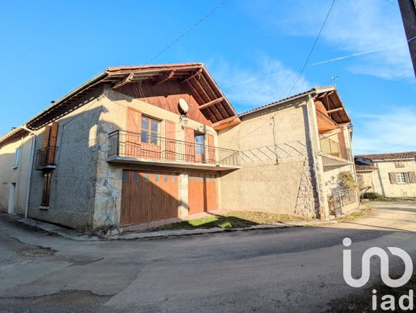 Maison de village 9 pièces de 170 m² à Montjoie-en-Couserans (09200)