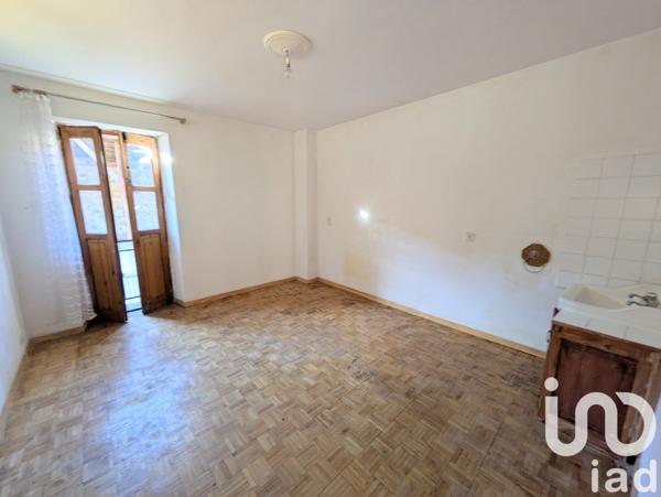 Maison de village 9 pièces de 170 m² à Montjoie-en-Couserans (09200)