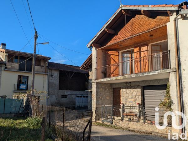 Maison de village 9 pièces de 170 m² à Montjoie-en-Couserans (09200)