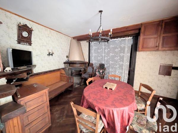 Maison de village 9 pièces de 170 m² à Montjoie-en-Couserans (09200)