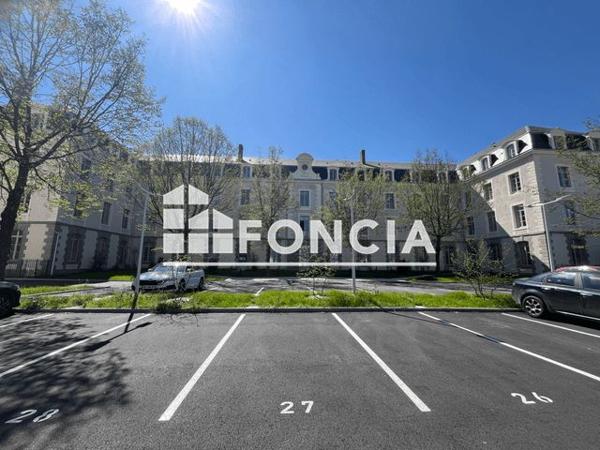 Location Studio 29.71 m² - LA CASERNE CORBINEAU Laval 53000