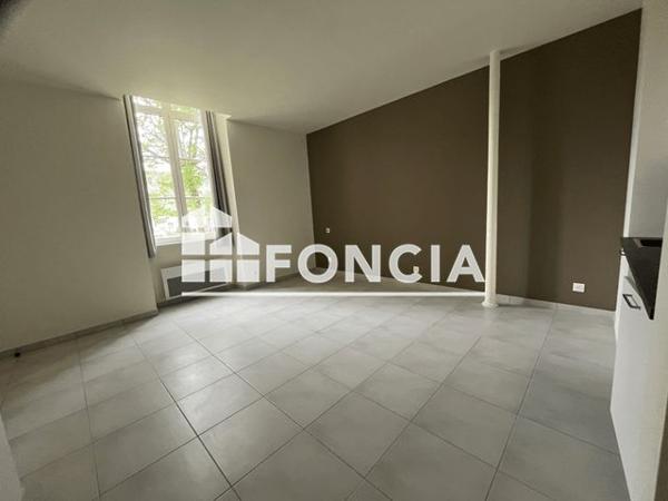 Location Studio 29.71 m² - LA CASERNE CORBINEAU Laval 53000