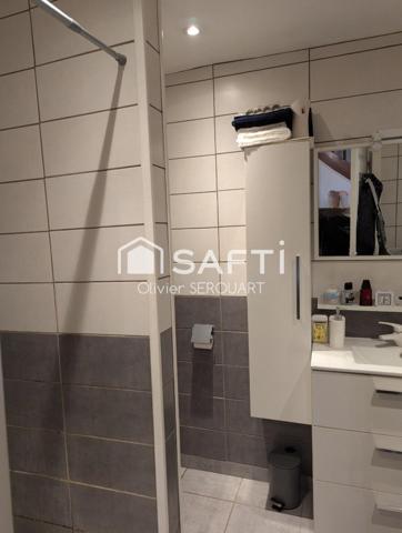 MAISON 2 CHAMBRES AVEC DOUBLE  GARAGE