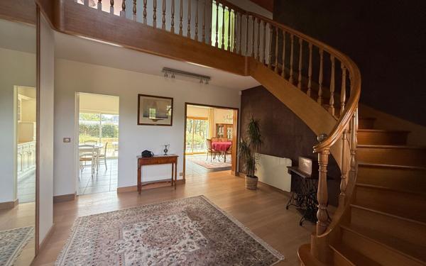 Maison à vendre    6 pièces • 300 m2 Guérande