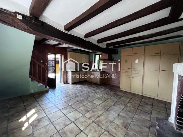 Maison en pierre a la campagne