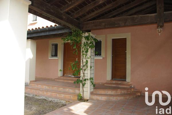 Maison traditionnelle 7 pièces de 246 m² à Poussan (34560)