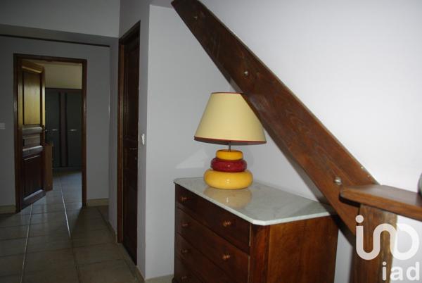 Maison traditionnelle 7 pièces de 246 m² à Poussan (34560)