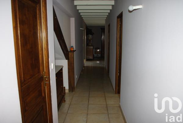 Maison traditionnelle 7 pièces de 246 m² à Poussan (34560)
